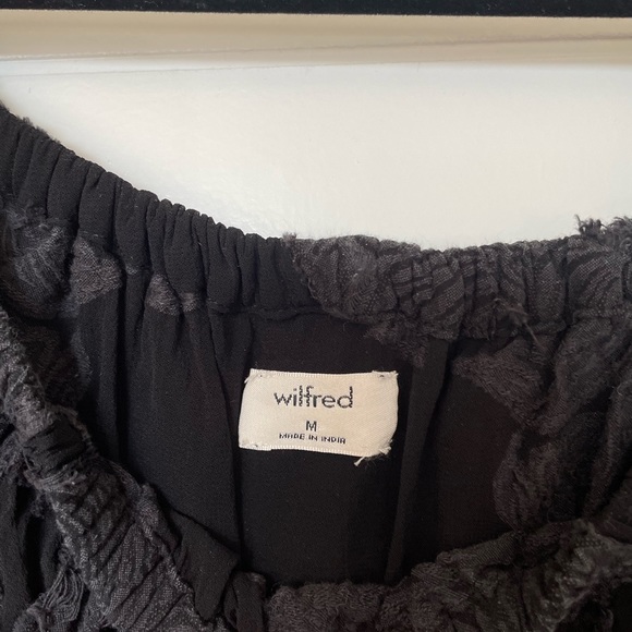 Wilfred off the shoulder blouse. - Picture 3 of 4